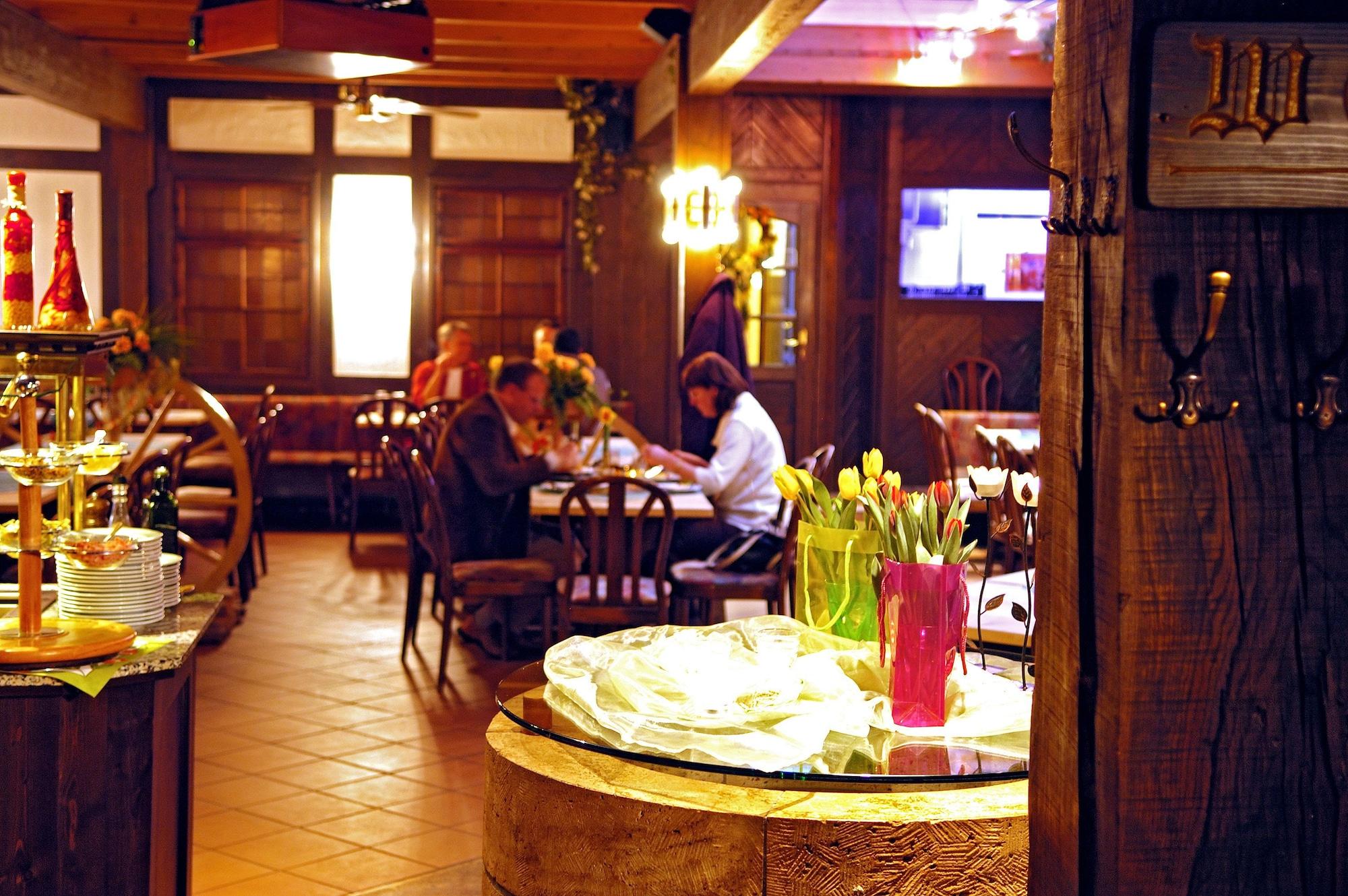 Brauhaus Zum Loewen Hotel มึลเฮาเซน ภายนอก รูปภาพ